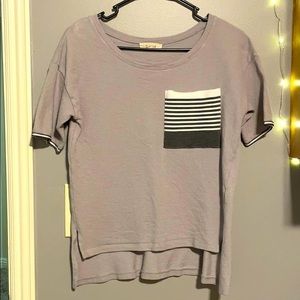 Gray tee with pocket